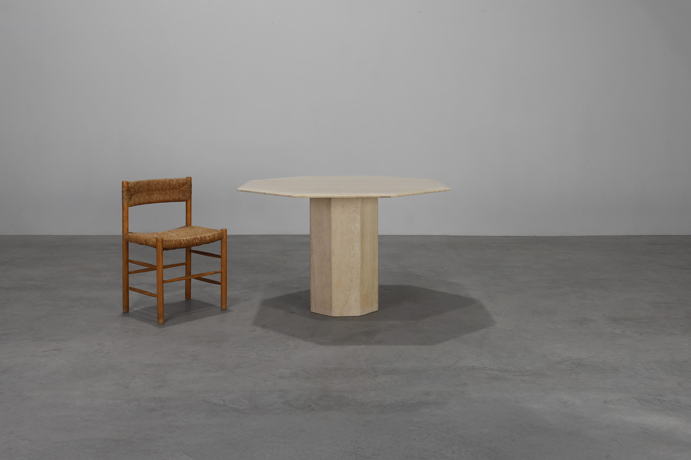 Mid-Century Italian octagonal Travertine Dining Table, 1980sthumbnail